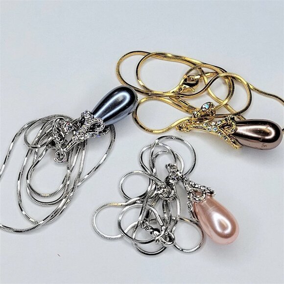 CHAMPAGNE Bronze Pearl Teardrop Pendant Necklace and Chain - Picture 6 of 8